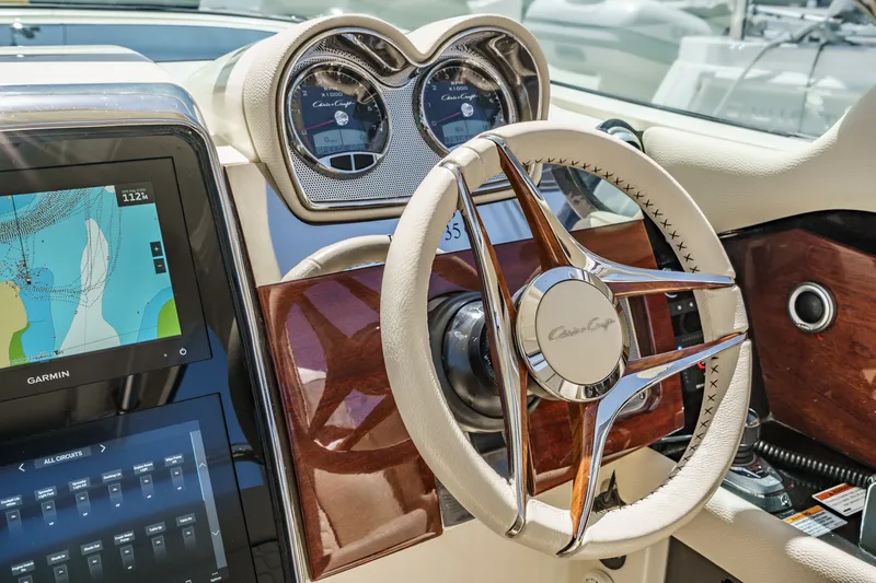 Slide: The Image of Chris-Craft LAUNCH 35 GT 2024 - 53