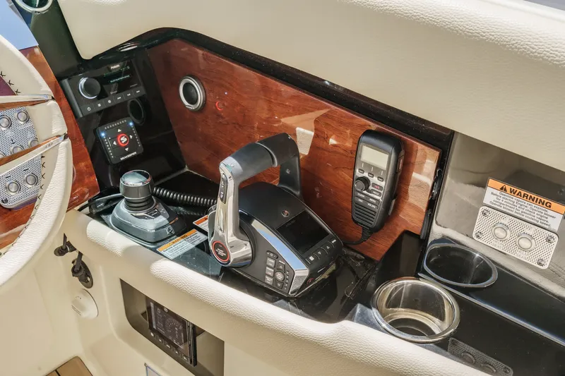 Slide: The Image of Chris-Craft LAUNCH 35 GT 2024 - 55