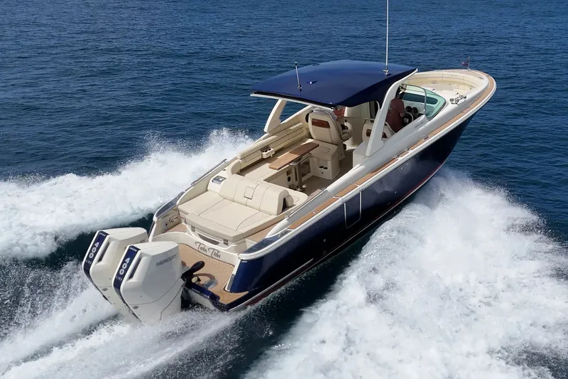 Slide: The Image of Chris-Craft LAUNCH 35 GT 2024 - 6