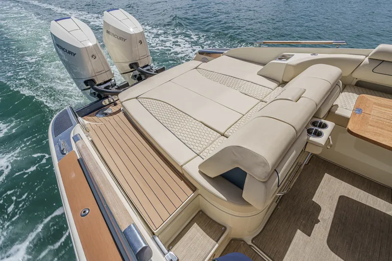 Slide: The Image of Chris-Craft LAUNCH 35 GT 2024 - 69