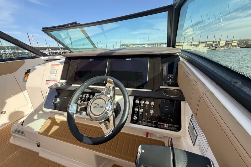 Slide: The Image of Sea Ray Sundancer 320 2026 - 23