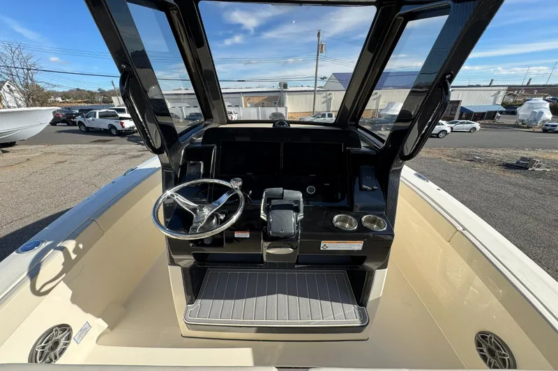 Slide: The Image of Scout 260 LXF 2026 - 13