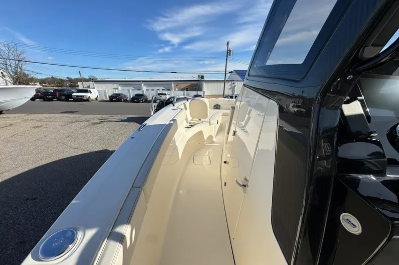 Slide: The Image of Scout 260 LXF 2026 - 18