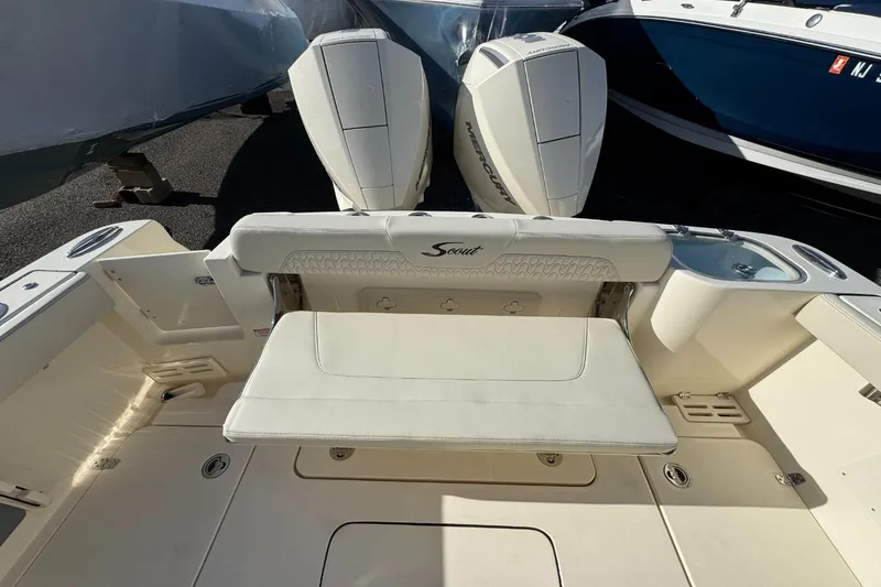 Slide: The Image of Scout 260 LXF 2026 - 8