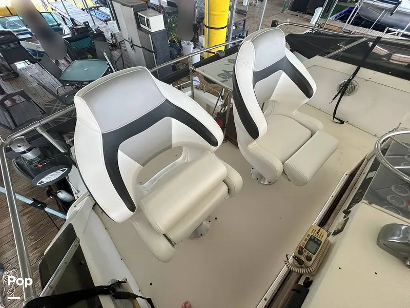 Slide: The Image of Trojan F-28 1979 - 15565992