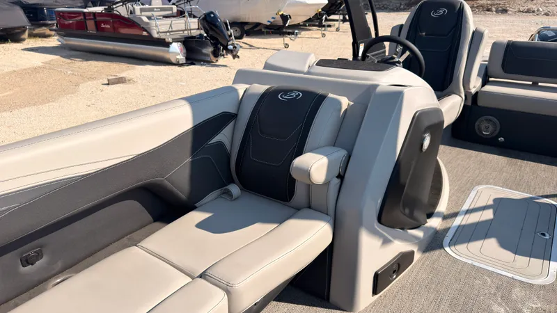 Slide: The Image of Barletta Cabrio 24 UC 2026 - 25
