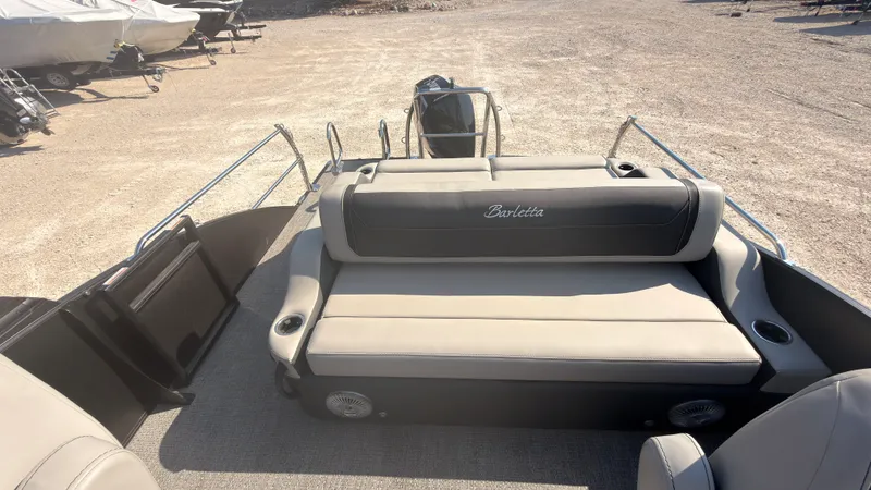 Slide: The Image of Barletta Cabrio 24 UC 2026 - 47
