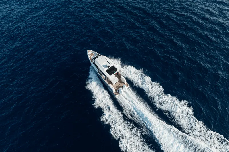 Slide: The Image of Saxdor 400 GTO 2026 - 29