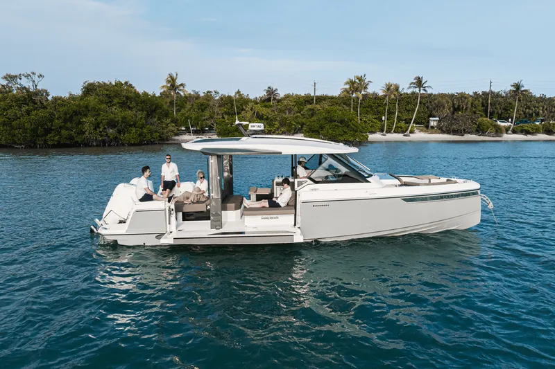 Slide: The Image of Saxdor 400 GTO 2026 - 34