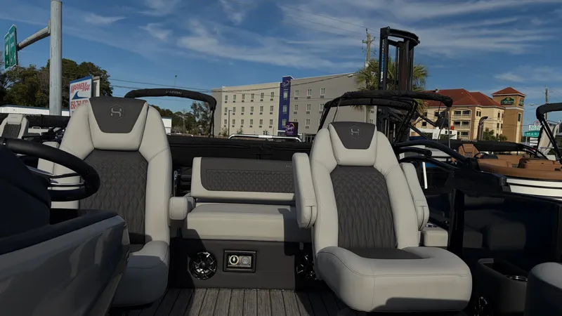 Slide: The Image of Harris Sunliner 230 2026 - 23