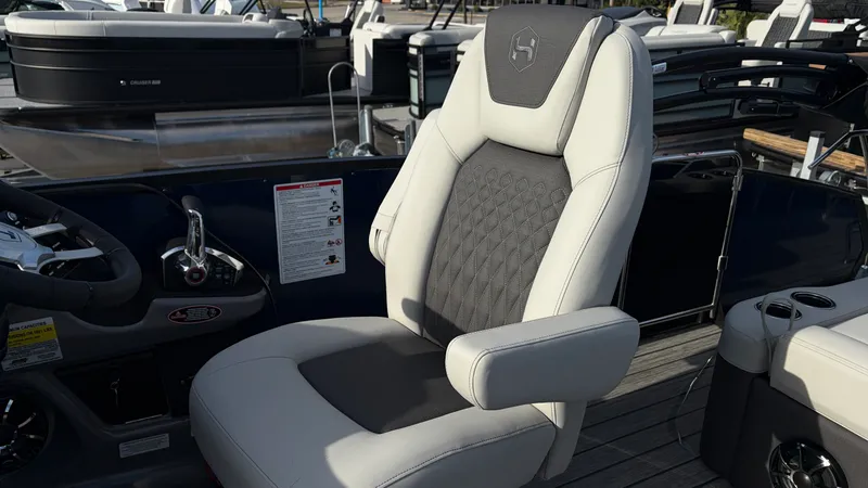 Slide: The Image of Harris Sunliner 230 2026 - 26