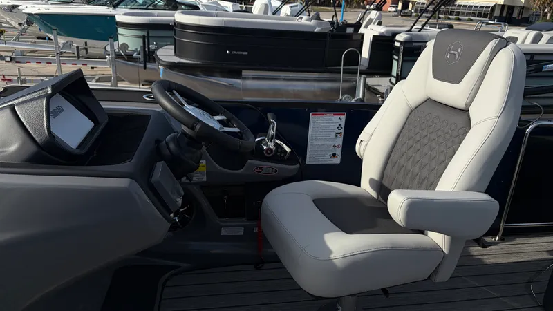 Slide: The Image of Harris Sunliner 230 2026 - 27