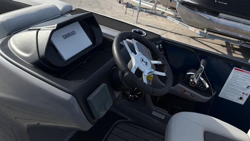 Slide: The Image of Harris Sunliner 230 2026 - 28