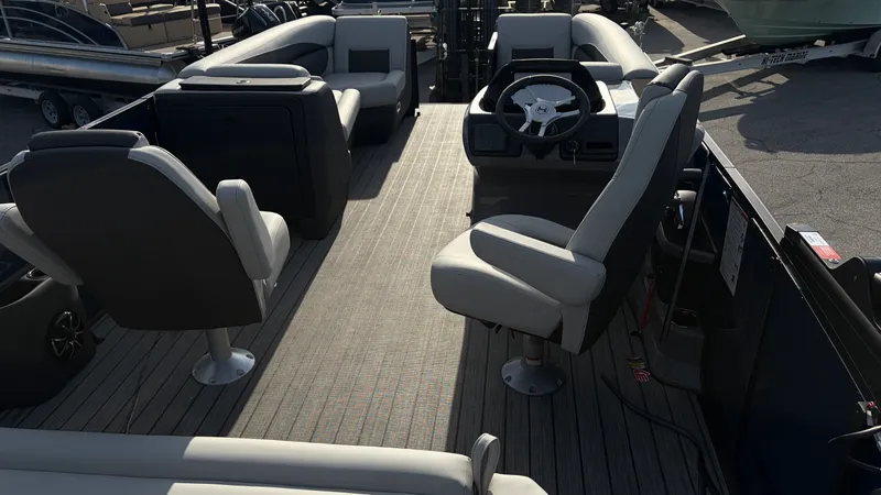 Slide: The Image of Harris Sunliner 230 2026 - 34