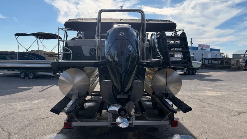 Slide: The Image of Harris Sunliner 230 2026 - 7