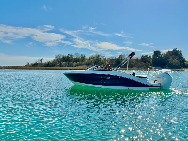 Slide: The Image of Sea Ray SPX 210 Outboard 2026 - 1