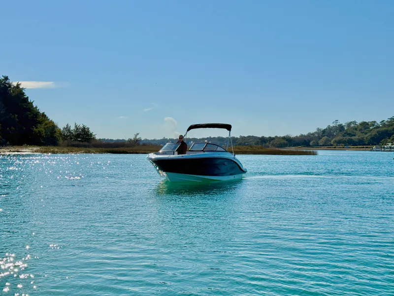 Slide: The Image of Sea Ray SPX 210 Outboard 2026 - 2