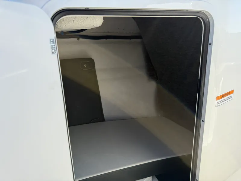 Slide: The Image of Sea Ray SPX 210 Outboard 2026 - 24