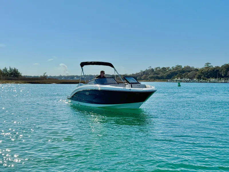 Slide: The Image of Sea Ray SPX 210 Outboard 2026 - 3