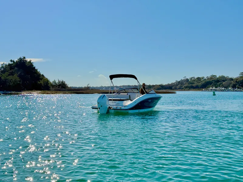 Slide: The Image of Sea Ray SPX 210 Outboard 2026 - 5