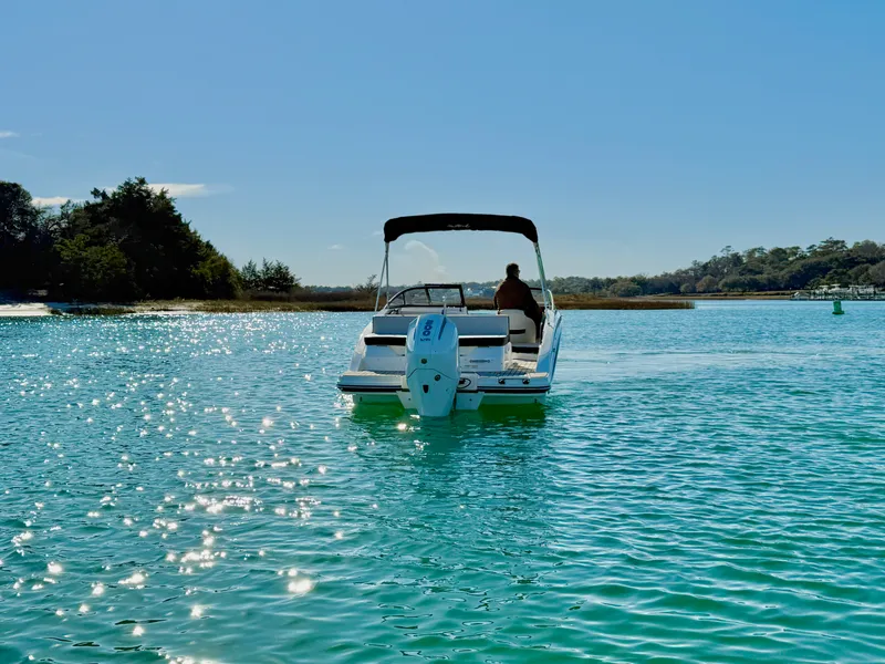 Slide: The Image of Sea Ray SPX 210 Outboard 2026 - 6