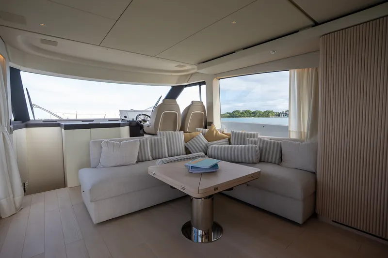 Slide: The Image of Azimut Seadeck 6 2026 - 17