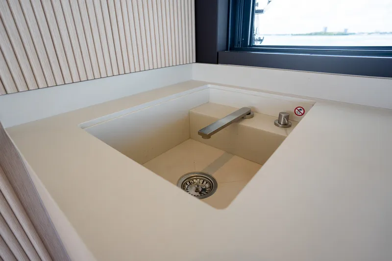 Slide: The Image of Azimut Seadeck 6 2026 - 22