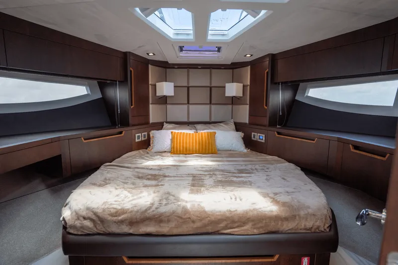 Slide: The Image of Galeon 500 Fly 2020 - 28