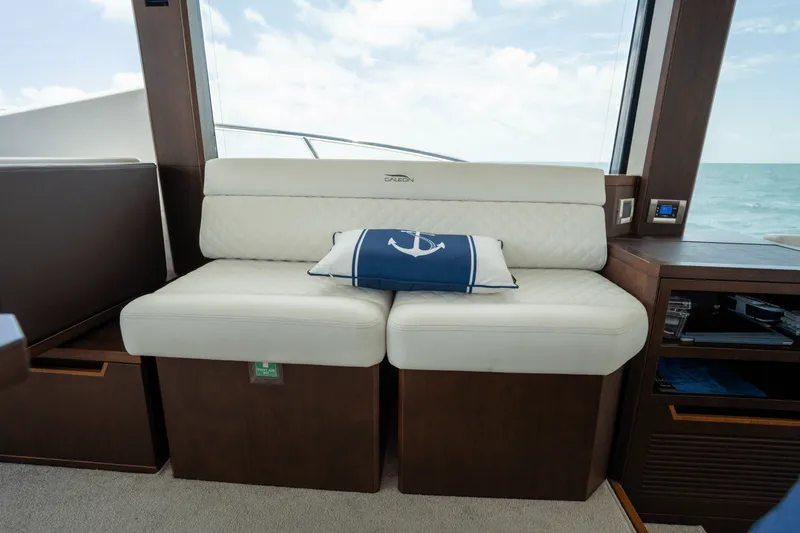 Slide: The Image of Galeon 500 Fly 2020 - 31
