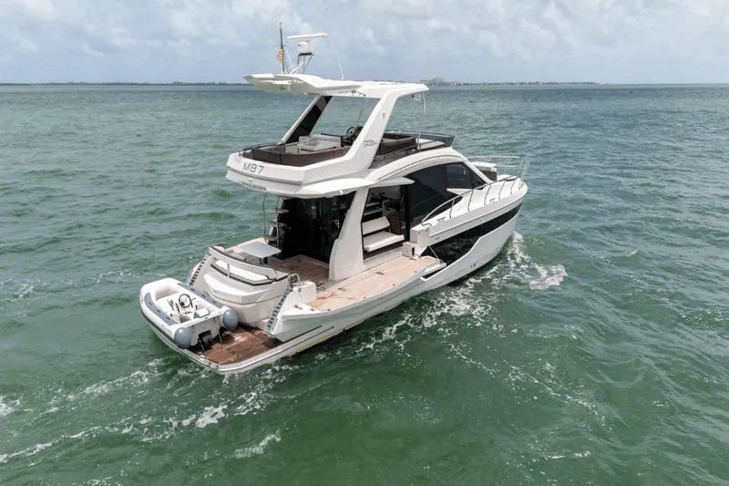 Slide: The Image of Galeon 500 Fly 2020 - 5