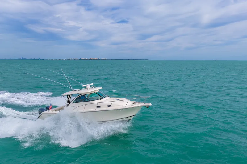 Slide: The Image of Pursuit 345 OFFSHORE 2012 - 15