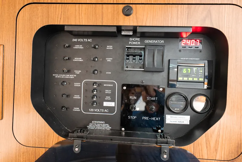 Slide: The Image of Pursuit 345 OFFSHORE 2012 - 71