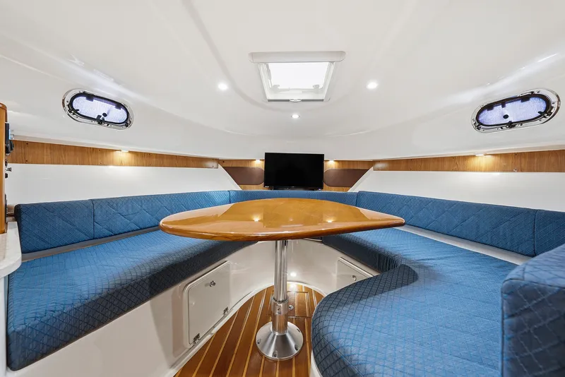 Slide: The Image of Pursuit 345 OFFSHORE 2012 - 80