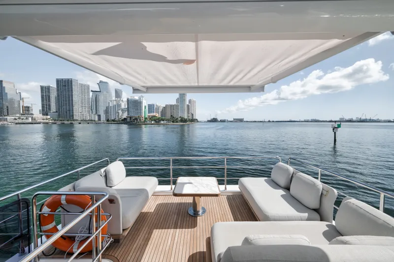 Slide: The Image of Azimut FLYBRIDGE 2022 - 24