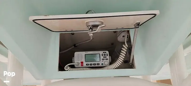 Slide: The Image of Marine Radio - 14232670