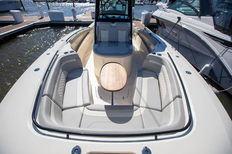 Slide: The Image of Scout 330 LXF 2026 - 54