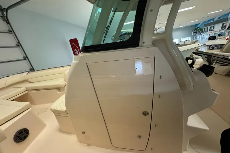 Slide: The Image of Grady-White Canyon 271 2026 - 25