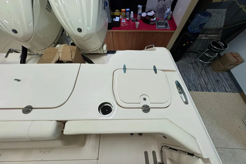 Slide: The Image of Grady-White Canyon 271 2026 - 7