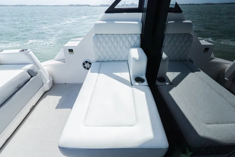 Slide: The Image of Regal 36XO 2023 - 23