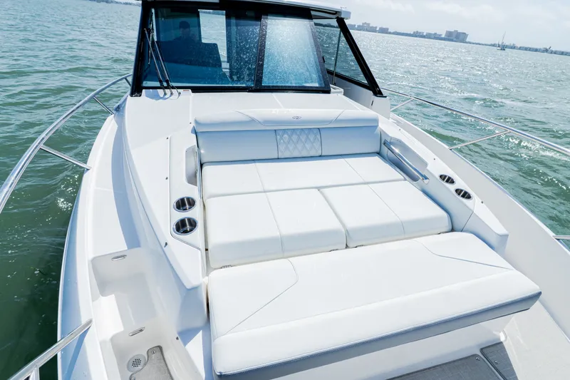 Slide: The Image of Regal 36XO 2023 - 25