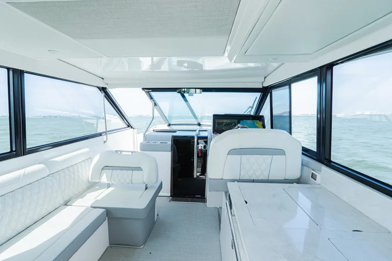 Slide: The Image of Regal 36XO 2023 - 27