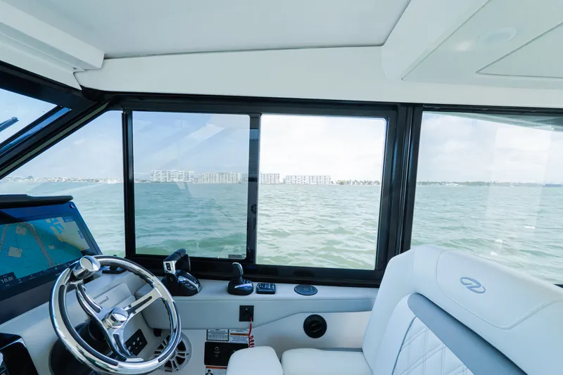 Slide: The Image of Regal 36XO 2023 - 32