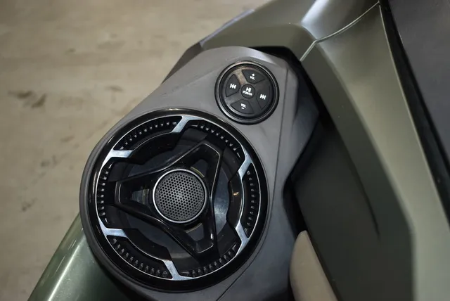 Slide: The Image of Sea-Doo GTX 2022 - 15