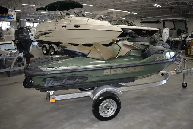 Slide: The Image of Sea-Doo GTX 2022 - 3