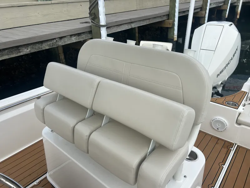 Slide: The Image of Boston Whaler 210 Montauk 2023 - 11