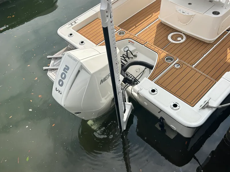 Slide: The Image of Boston Whaler 210 Montauk 2023 - 21