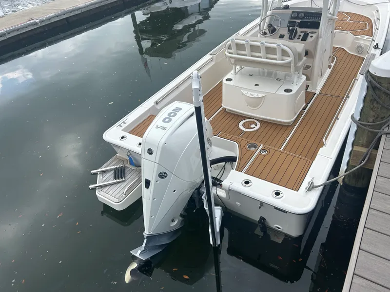 Slide: The Image of Boston Whaler 210 Montauk 2023 - 6
