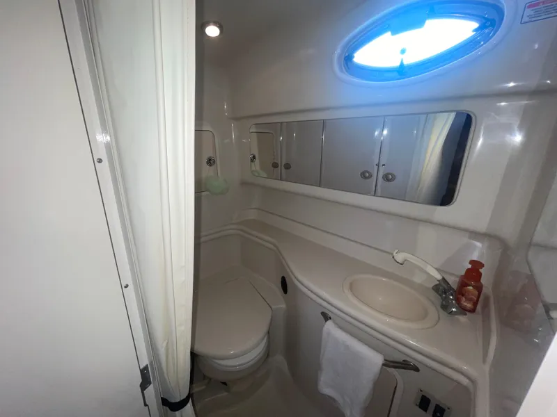 Slide: The Image of Sea Ray 320 Sundancer 2006 - 14