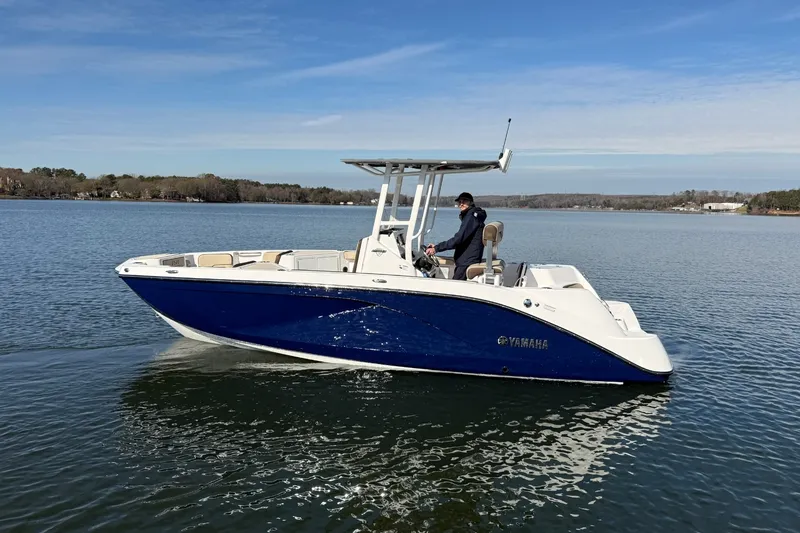 Slide: The Image of Yamaha 222FSH SP 2026 - 2