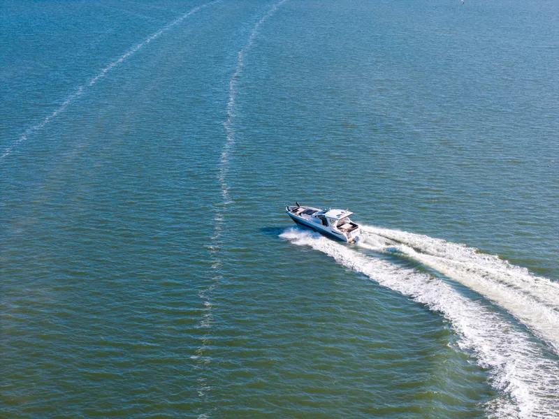 Slide: The Image of Azimut VERVE 40 2018 - 10